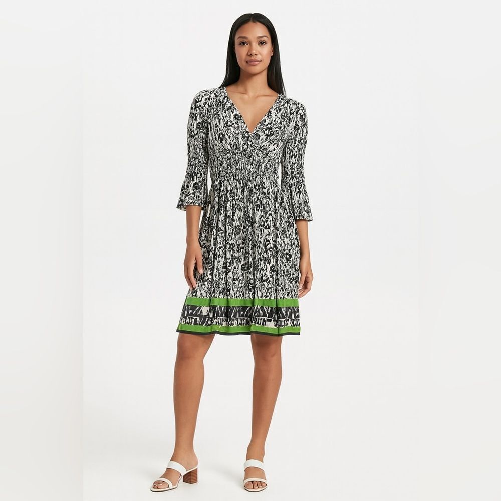 Max edition small bell sleeve black white print green stripe pullover stretch